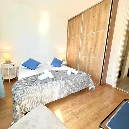 Apartment By The Sea Puntinak, Brac - 718 Selca (Brac)